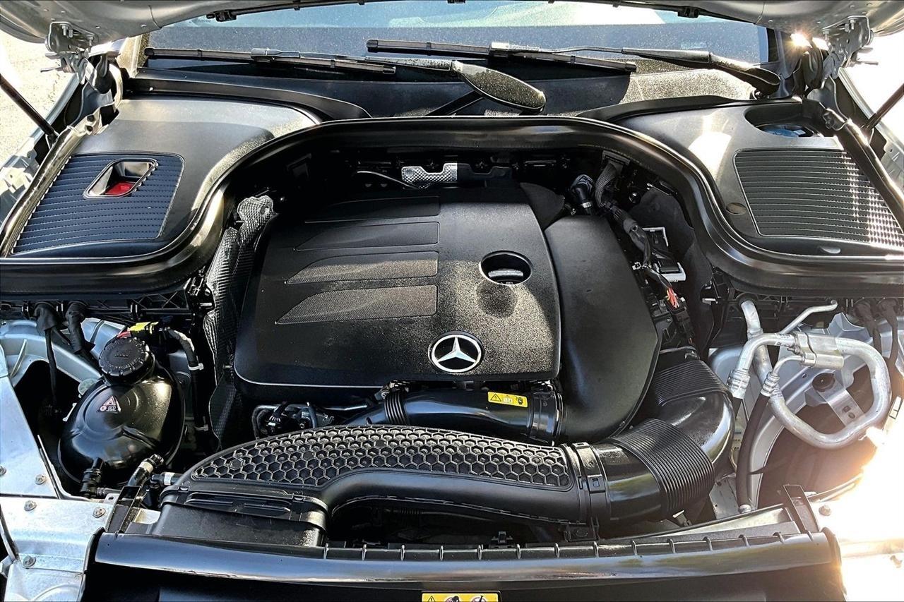 Mercedes-Benz GLC-Class GLC300 4MATIC 2021