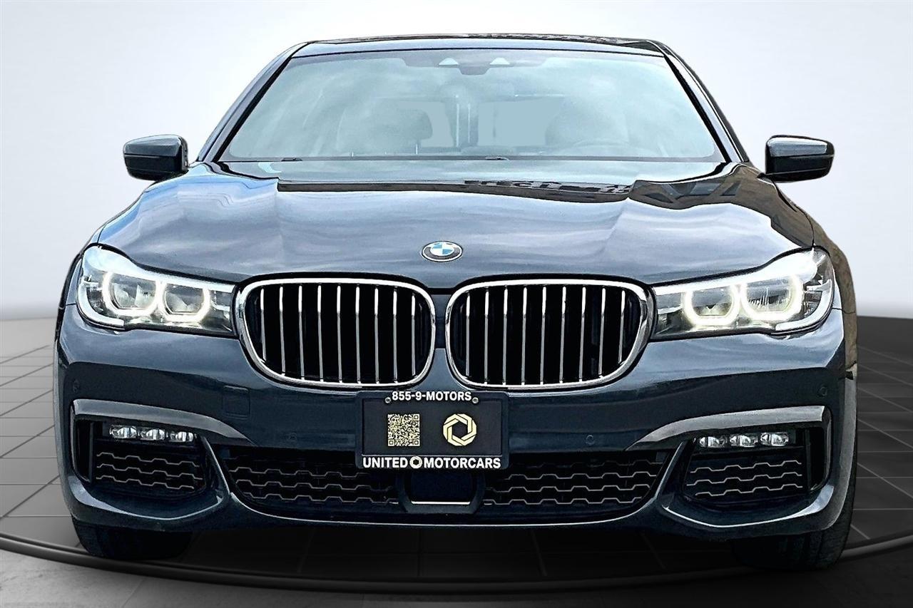 BMW 7-Series 740i 2019