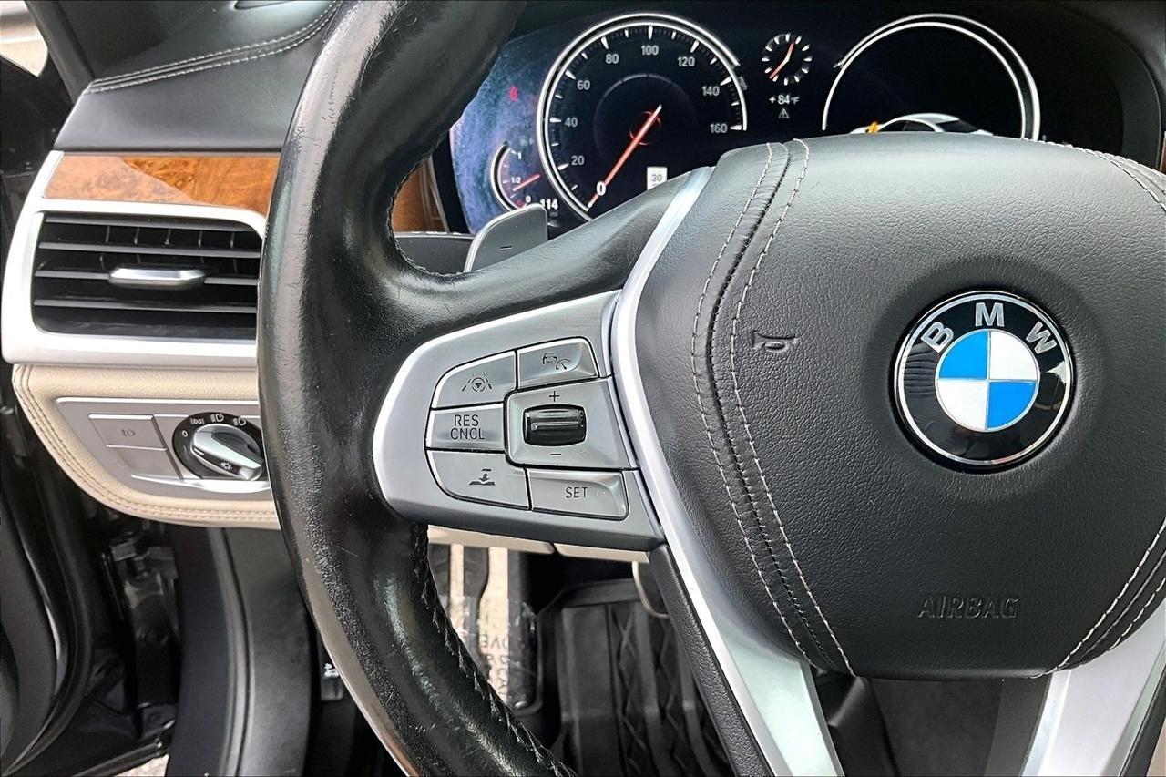 BMW 7-Series 740i 2019