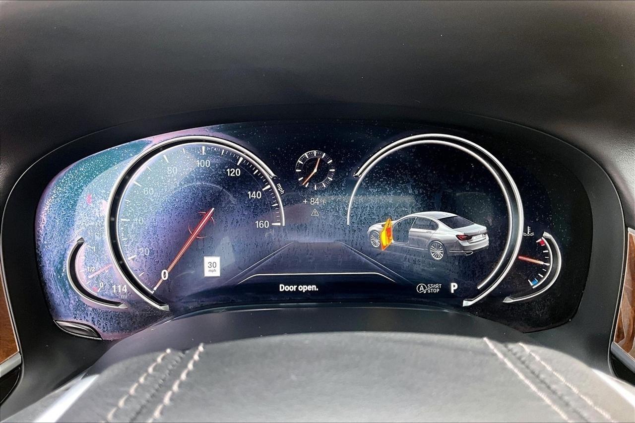 BMW 7-Series 740i 2019