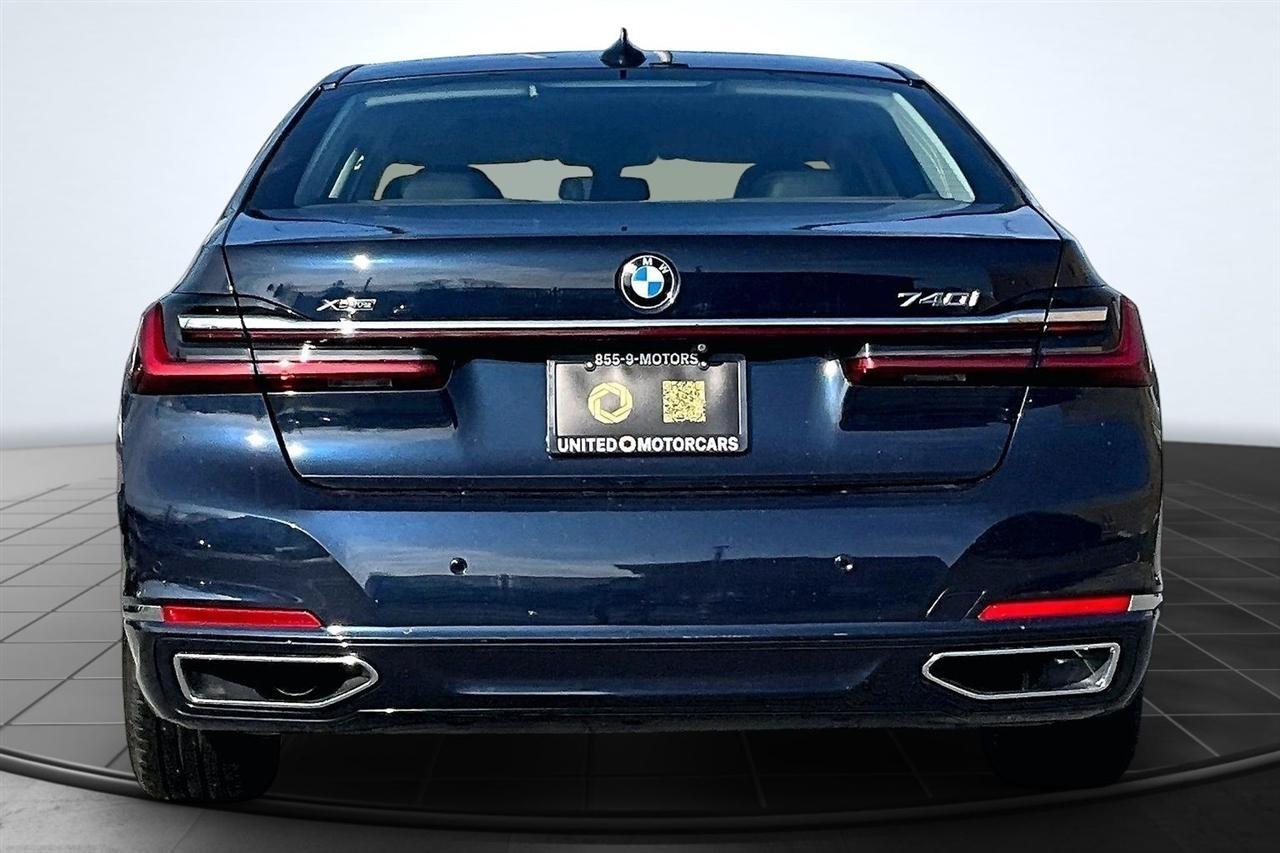 BMW 7-Series 740i xDrive 2020