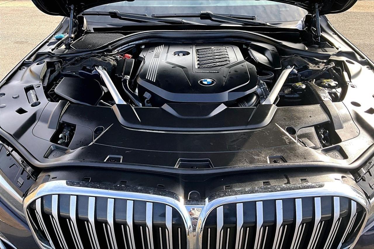 BMW 7-Series 740i xDrive 2020