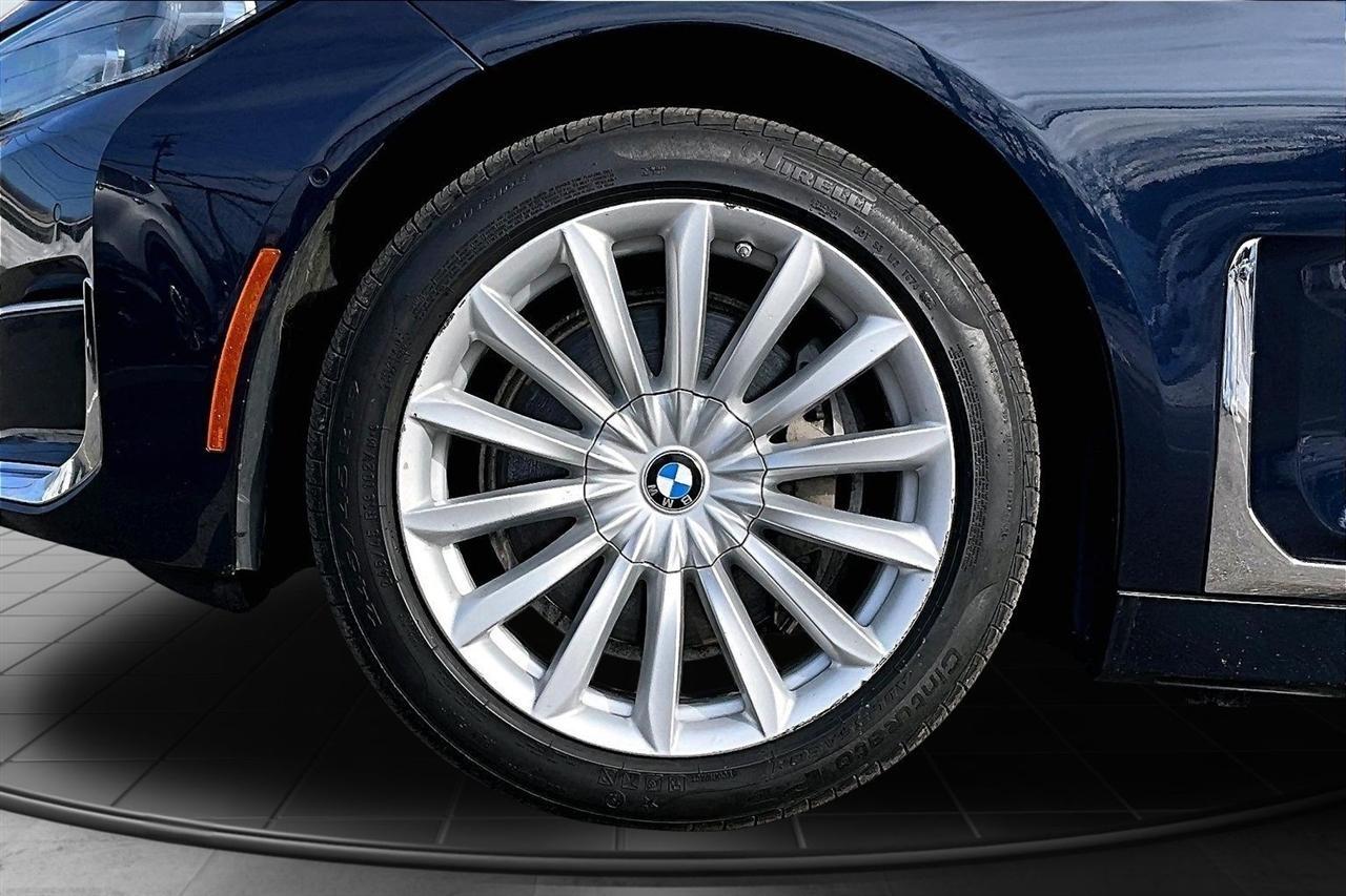 BMW 7-Series 740i xDrive 2020