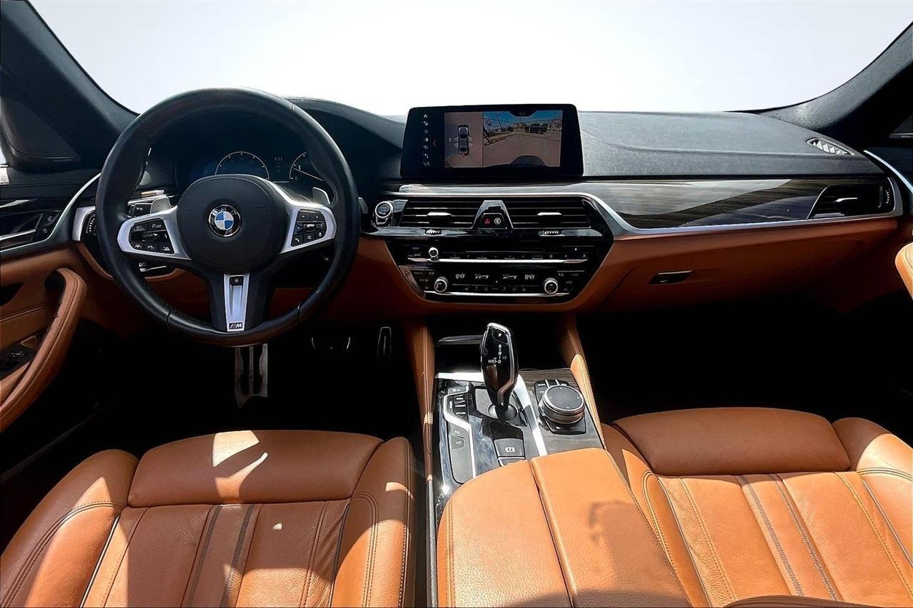 BMW 5-Series M550i xDrive 2019