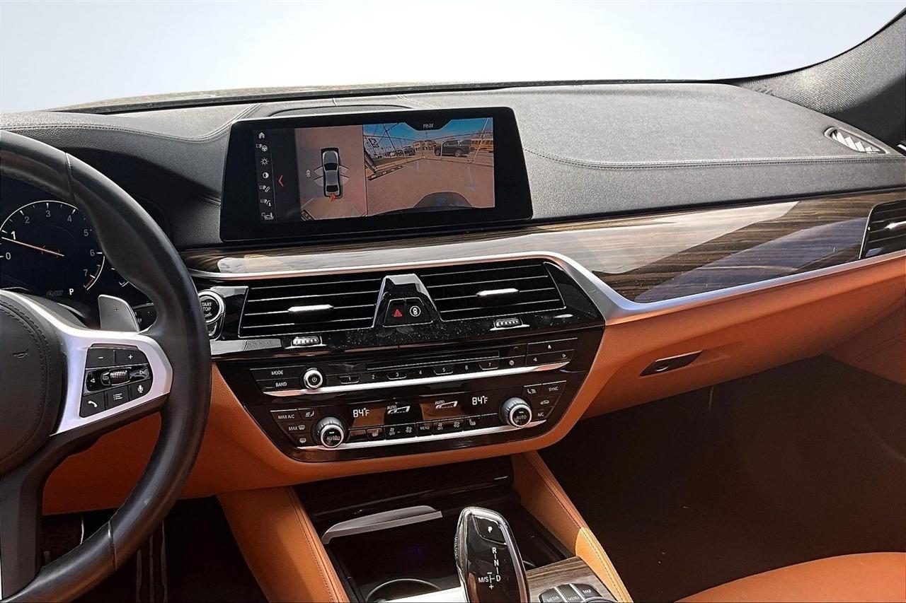 BMW 5-Series M550i xDrive 2019