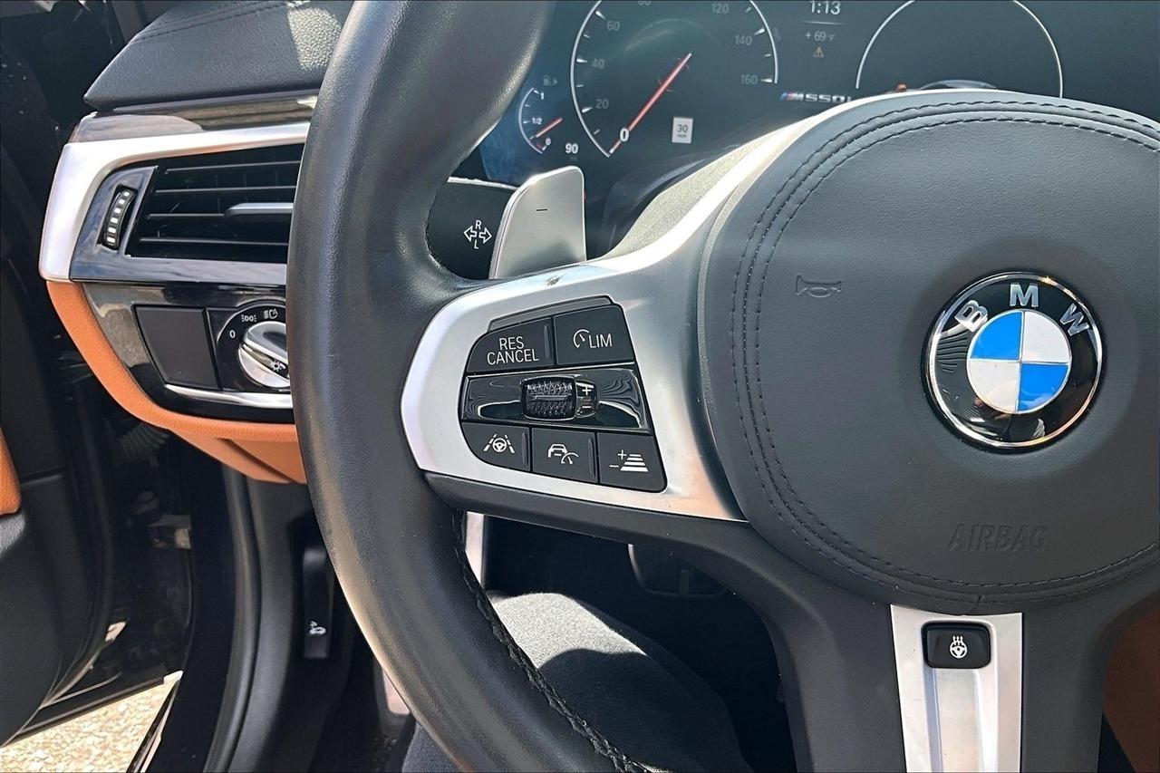 BMW 5-Series M550i xDrive 2019