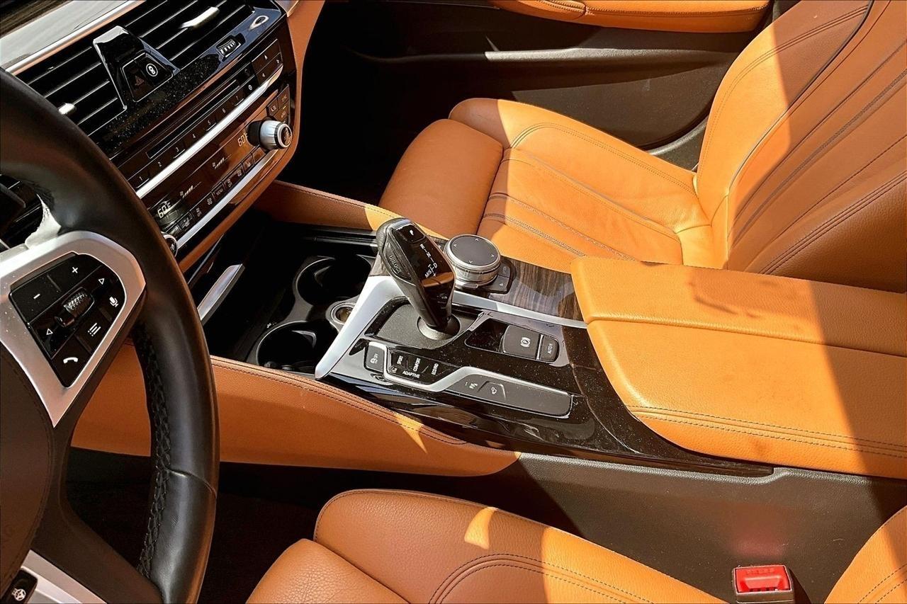 BMW 5-Series M550i xDrive 2019