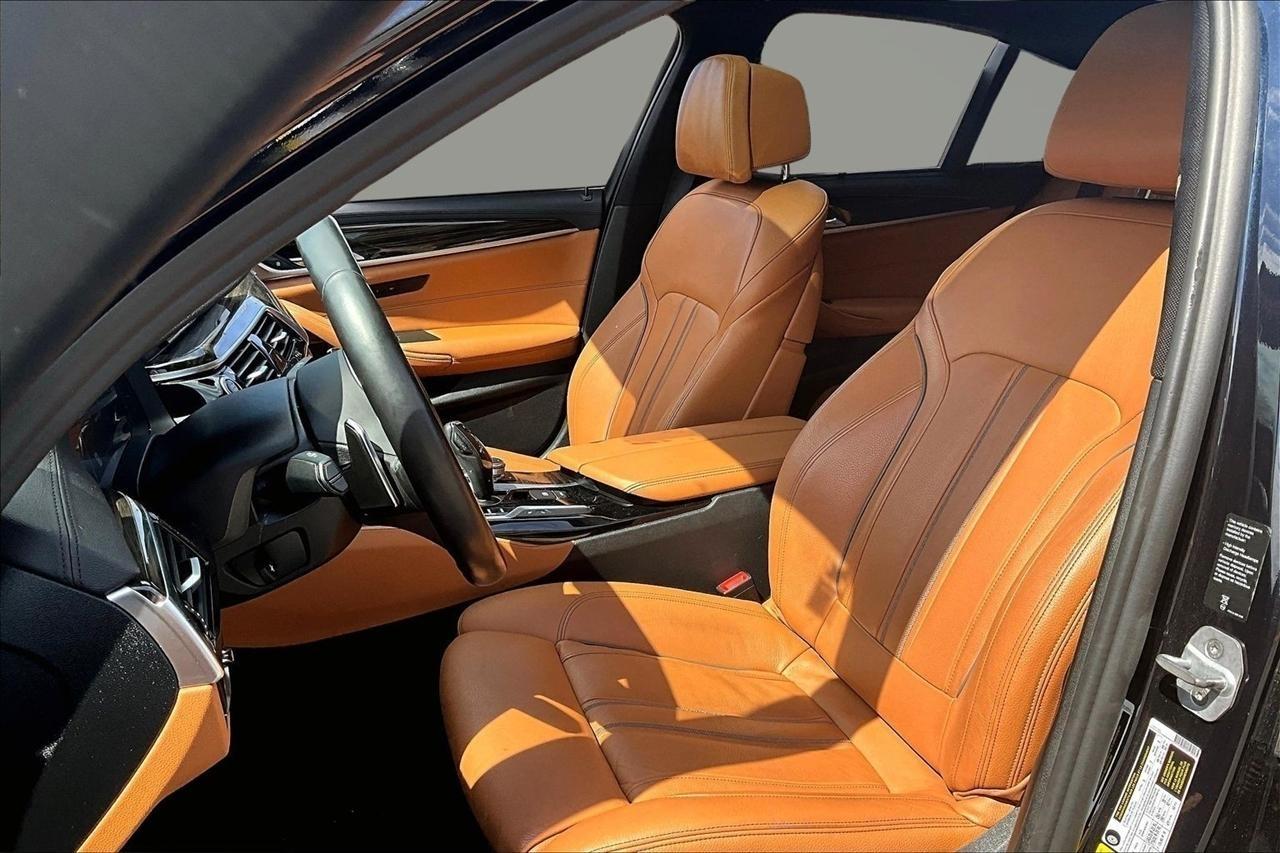 BMW 5-Series M550i xDrive 2019