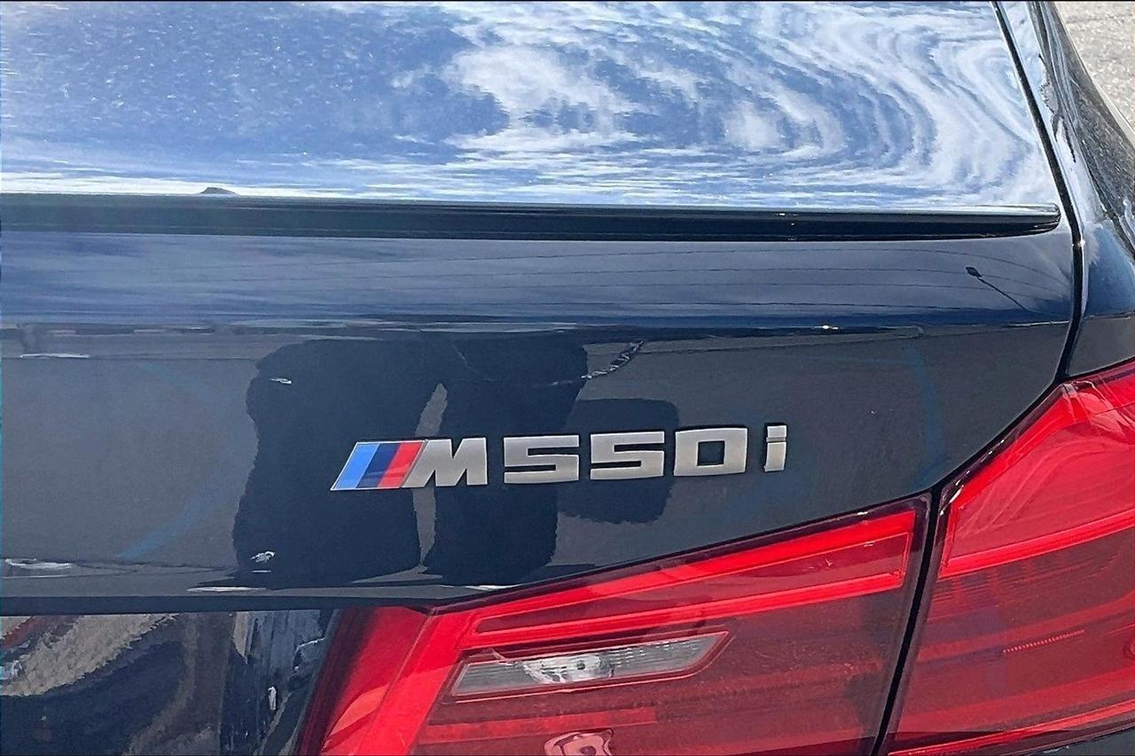 BMW 5-Series M550i xDrive 2019