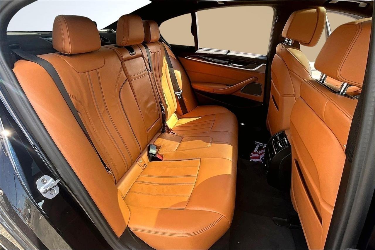 BMW 5-Series M550i xDrive 2019