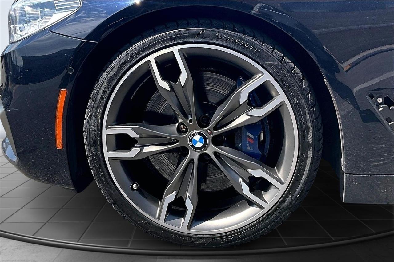 BMW 5-Series M550i xDrive 2019