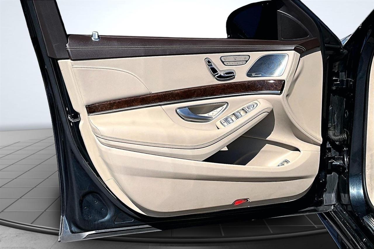 Mercedes-Benz S-Class S560 2019