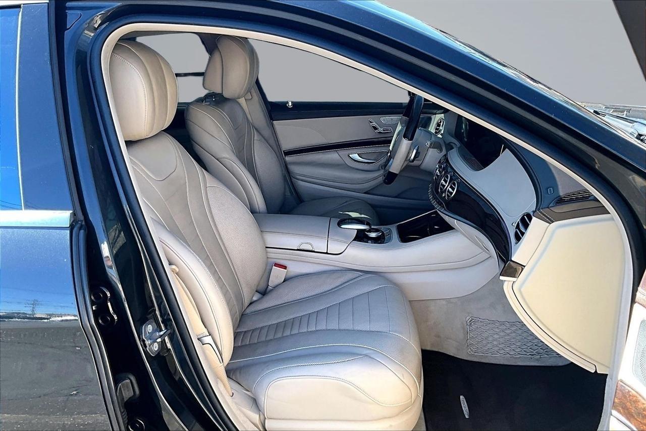 Mercedes-Benz S-Class S560 2019