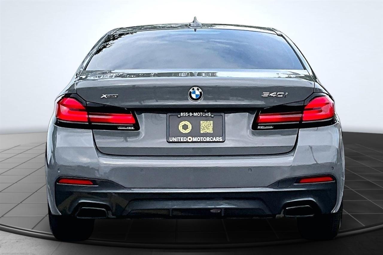 BMW 5-Series 540i xDrive 2021