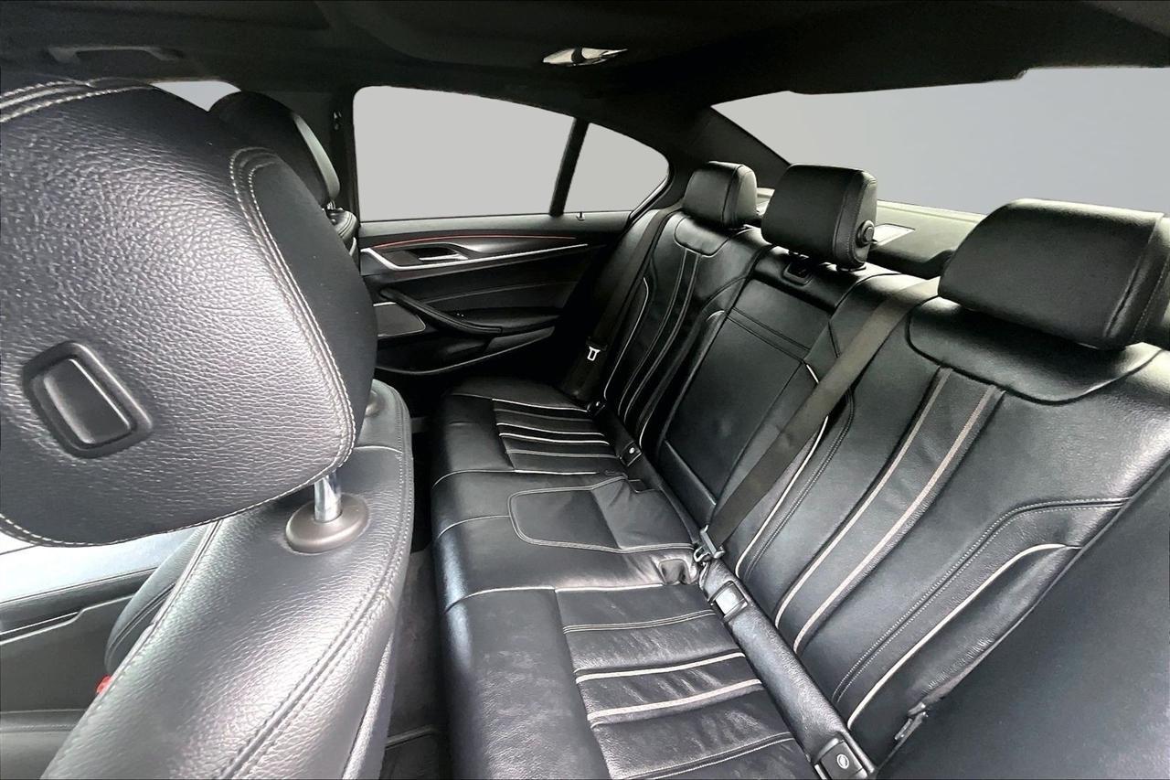 BMW 5-Series 540i xDrive 2021