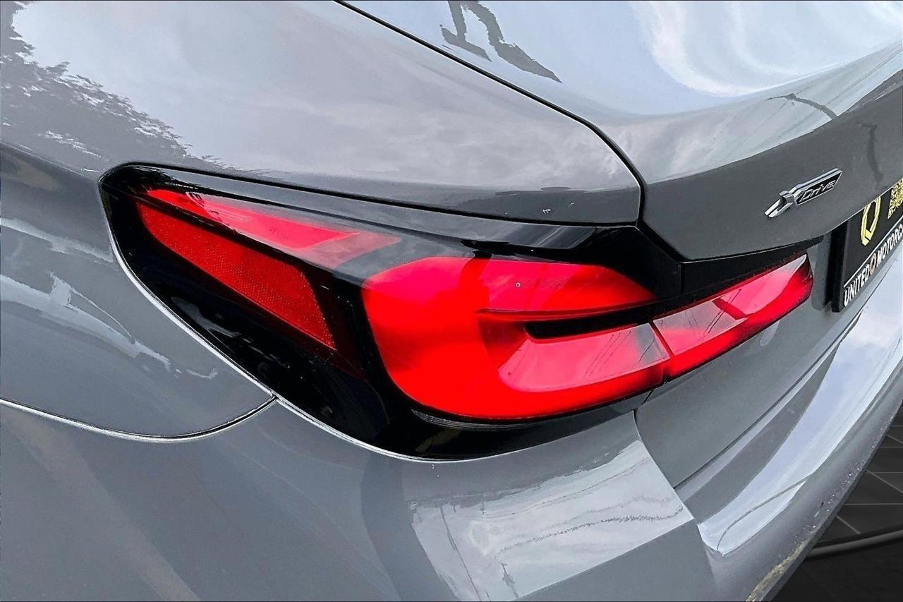 BMW 5-Series 540i xDrive 2021