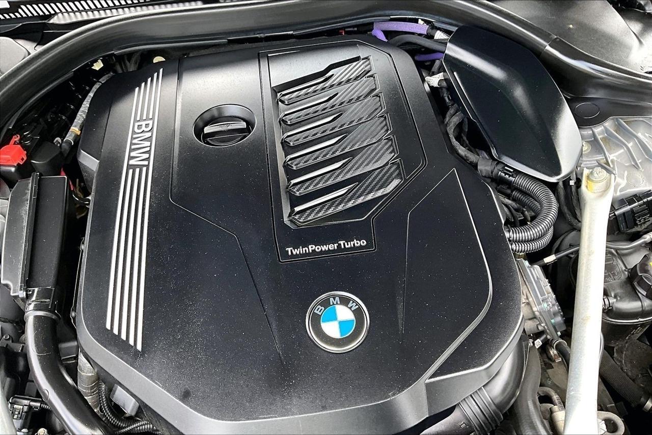 BMW 5-Series 540i xDrive 2021
