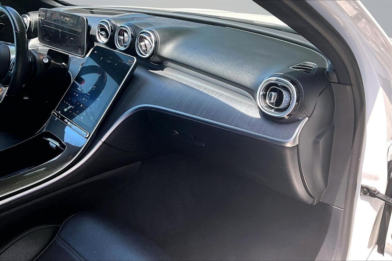 Mercedes-Benz C-Class C300 4MATIC Sedan 2022