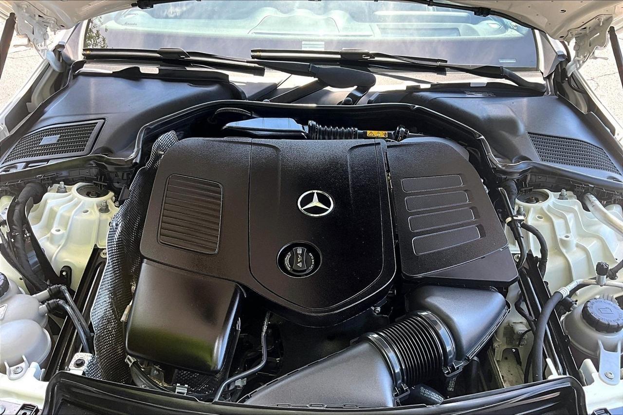 Mercedes-Benz C-Class C300 4MATIC Sedan 2022