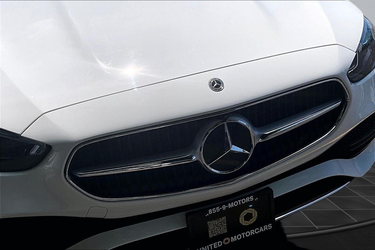 Mercedes-Benz C-Class C300 4MATIC Sedan 2022