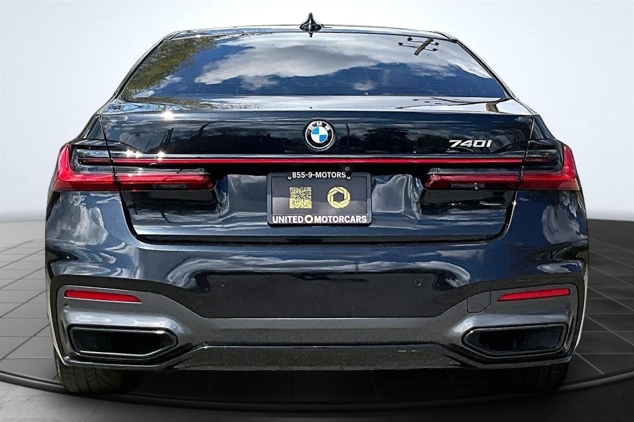 BMW 7-Series 740i 2020