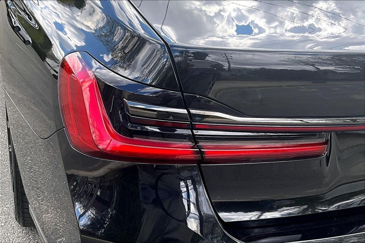 BMW 7-Series 740i 2020