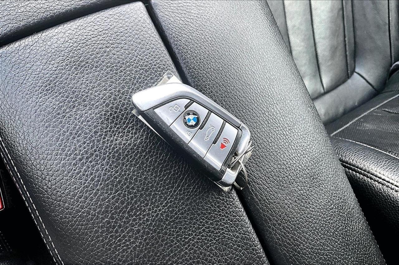 BMW 7-Series 740i 2020