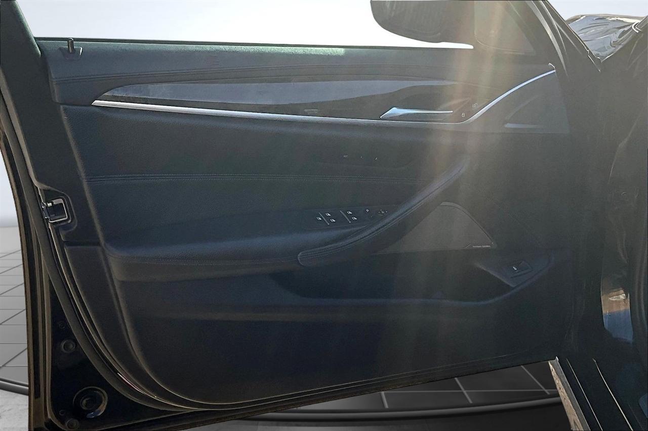 BMW 5-Series 540i 2018