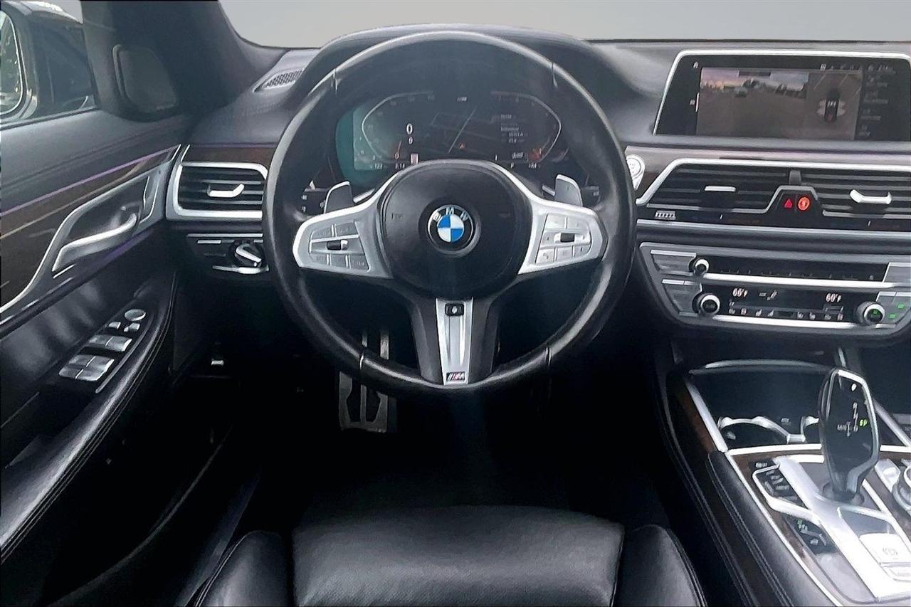 BMW 7-Series 740i 2022