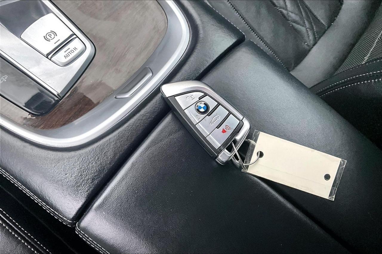 BMW 7-Series 740i 2022