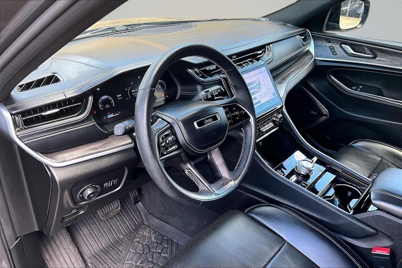 Jeep Grand Cherokee Overland 4WD 2022
