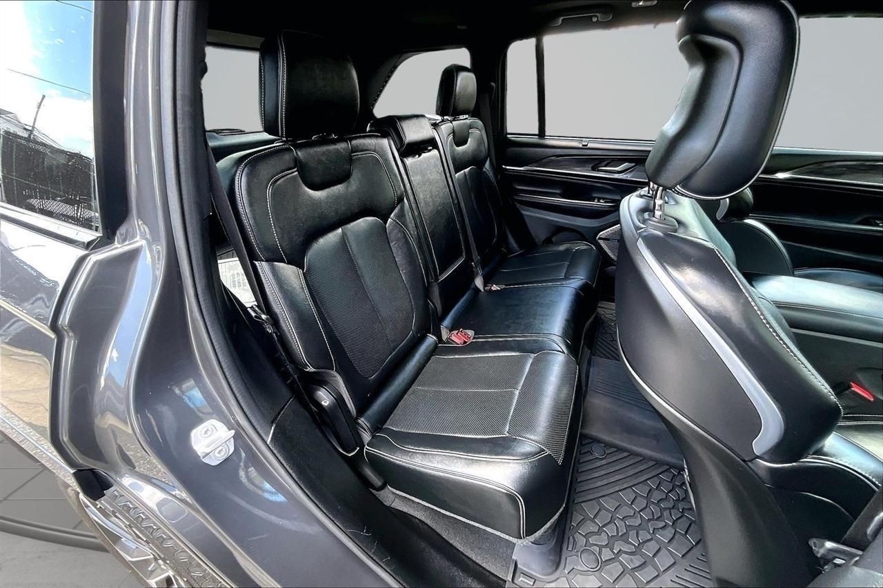 Jeep Grand Cherokee Overland 4WD 2022