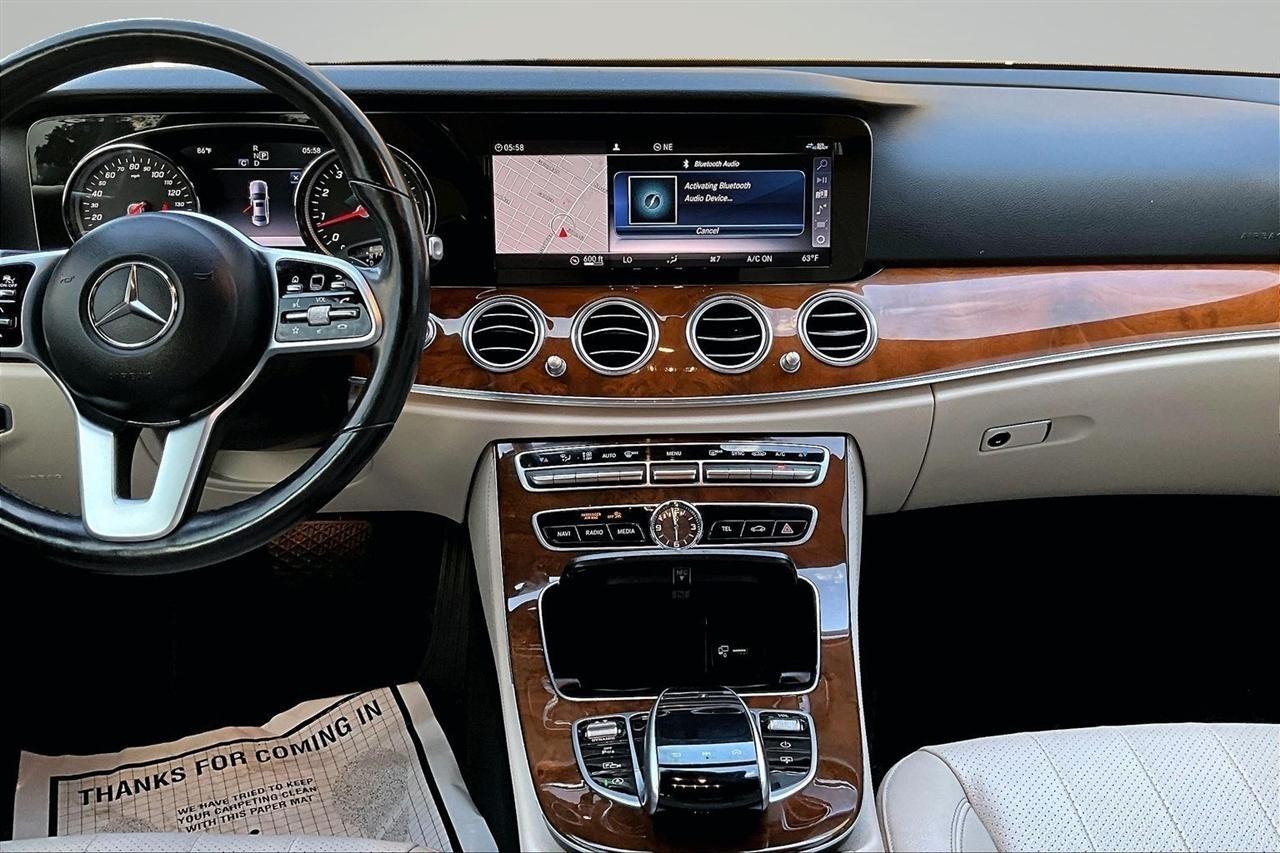 Mercedes-Benz E-Class E300 Luxury 4MATIC Sedan 2019