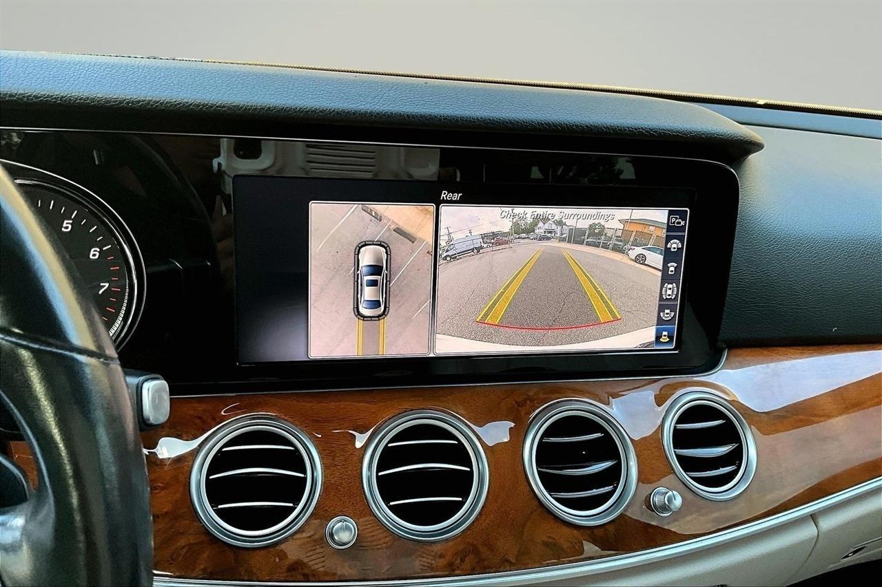 Mercedes-Benz E-Class E300 Luxury 4MATIC Sedan 2019