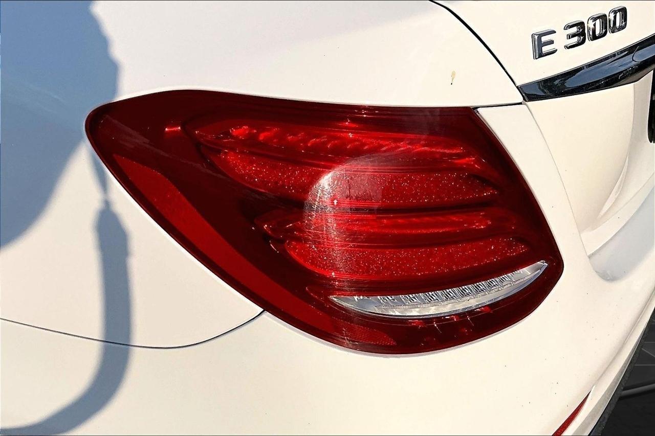 Mercedes-Benz E-Class E300 Luxury 4MATIC Sedan 2019