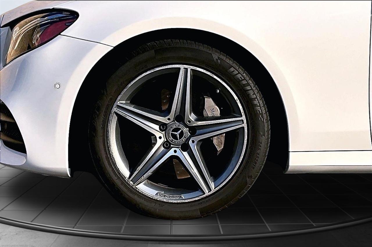 Mercedes-Benz E-Class E300 Luxury 4MATIC Sedan 2019