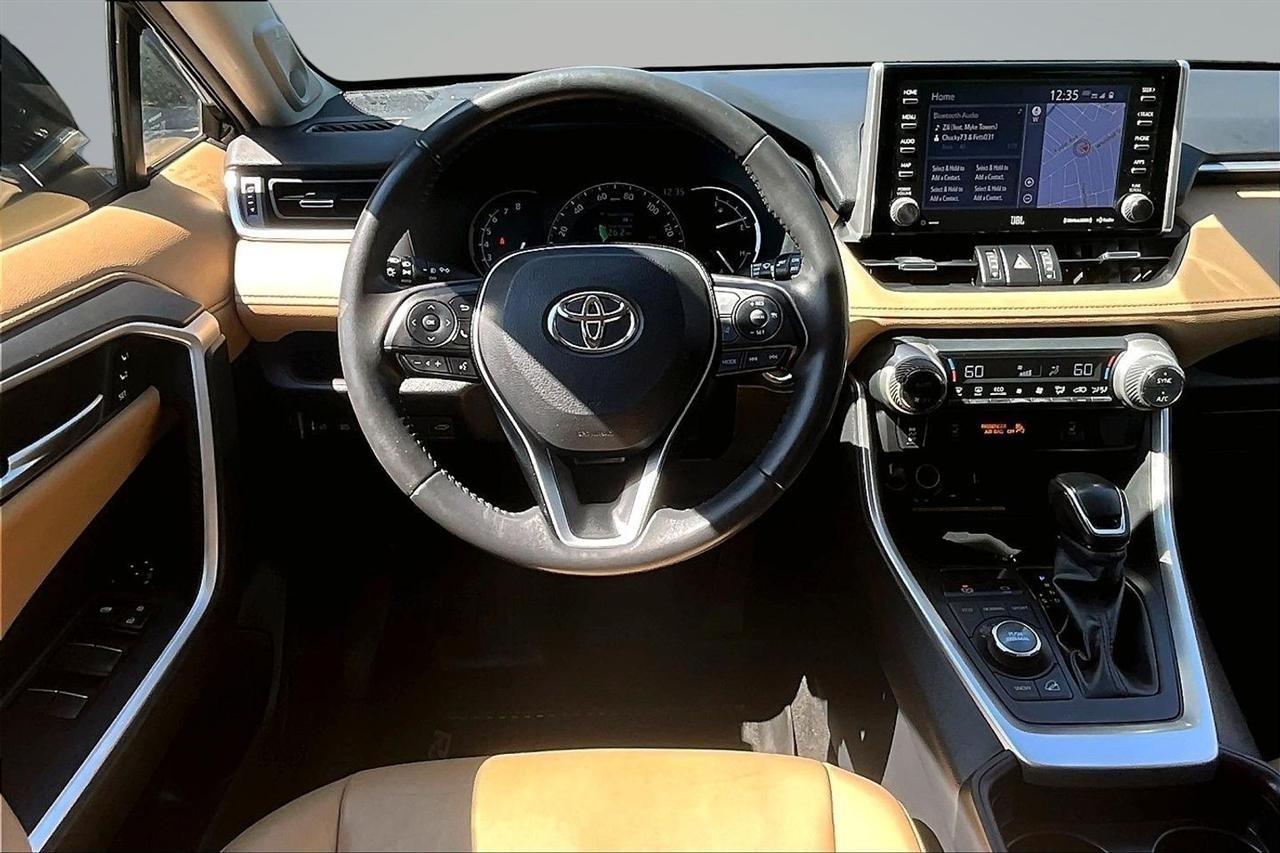 Toyota RAV4 Limited AWD 2019