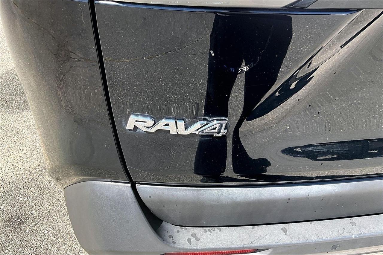 Toyota RAV4 Limited AWD 2019