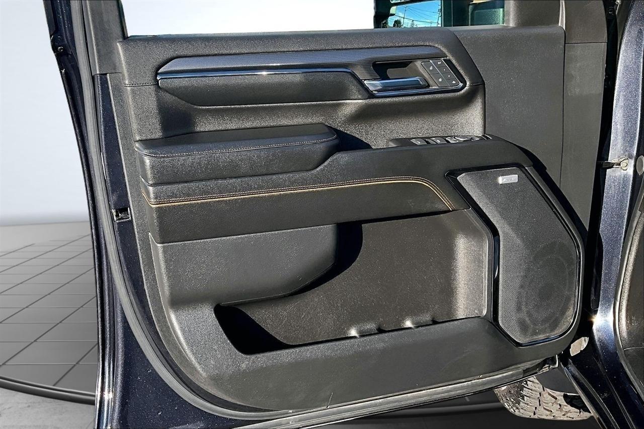 GMC Sierra 2500HD AT4 Crew Cab 4WD 2024