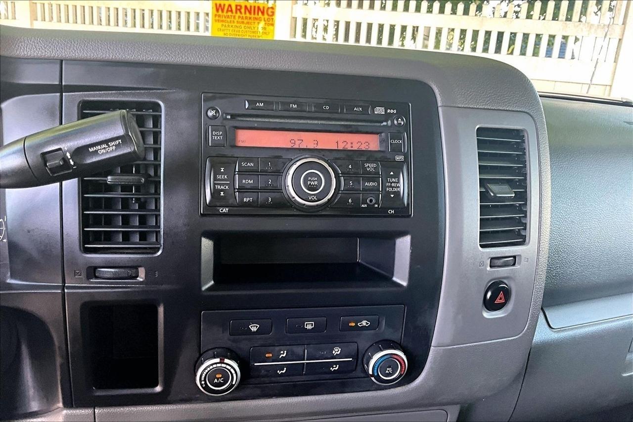 Nissan NV Cargo 3500 HD S High Roof 2012