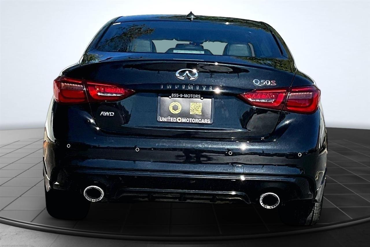 Infiniti Q50 Red Sport 400 AWD 2023
