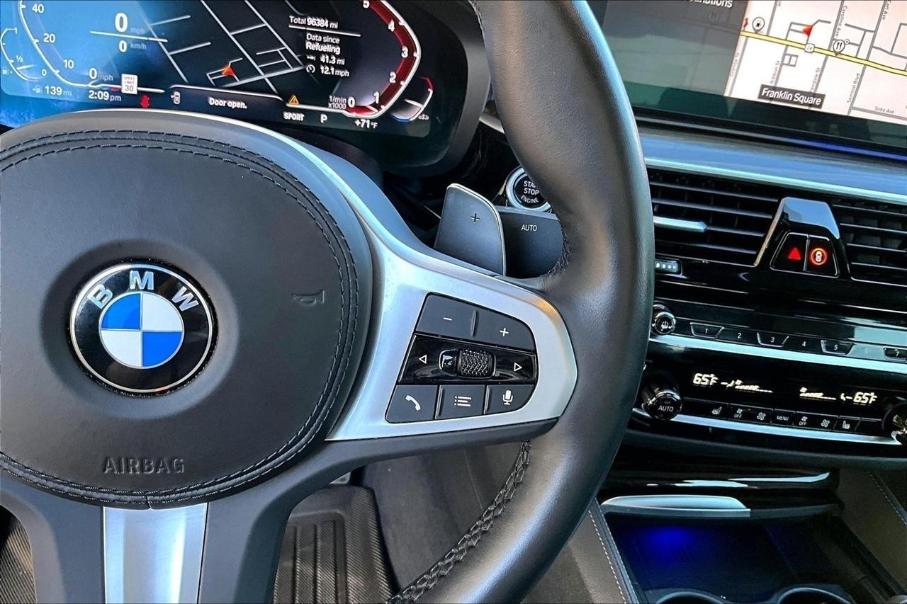 BMW 5-Series 540i 2022