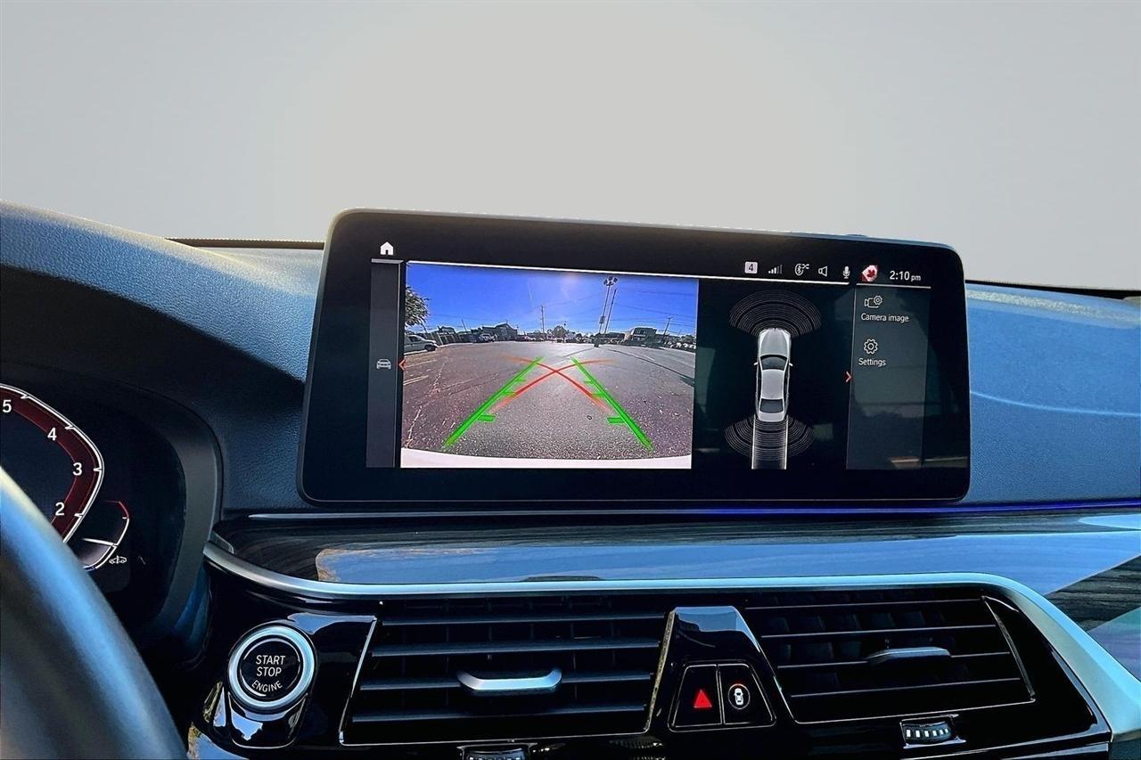 BMW 5-Series 540i 2022