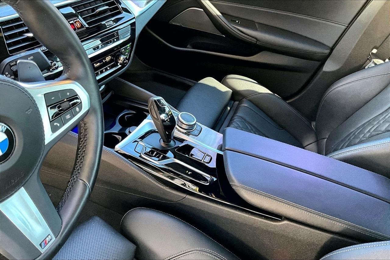 BMW 5-Series 540i 2022