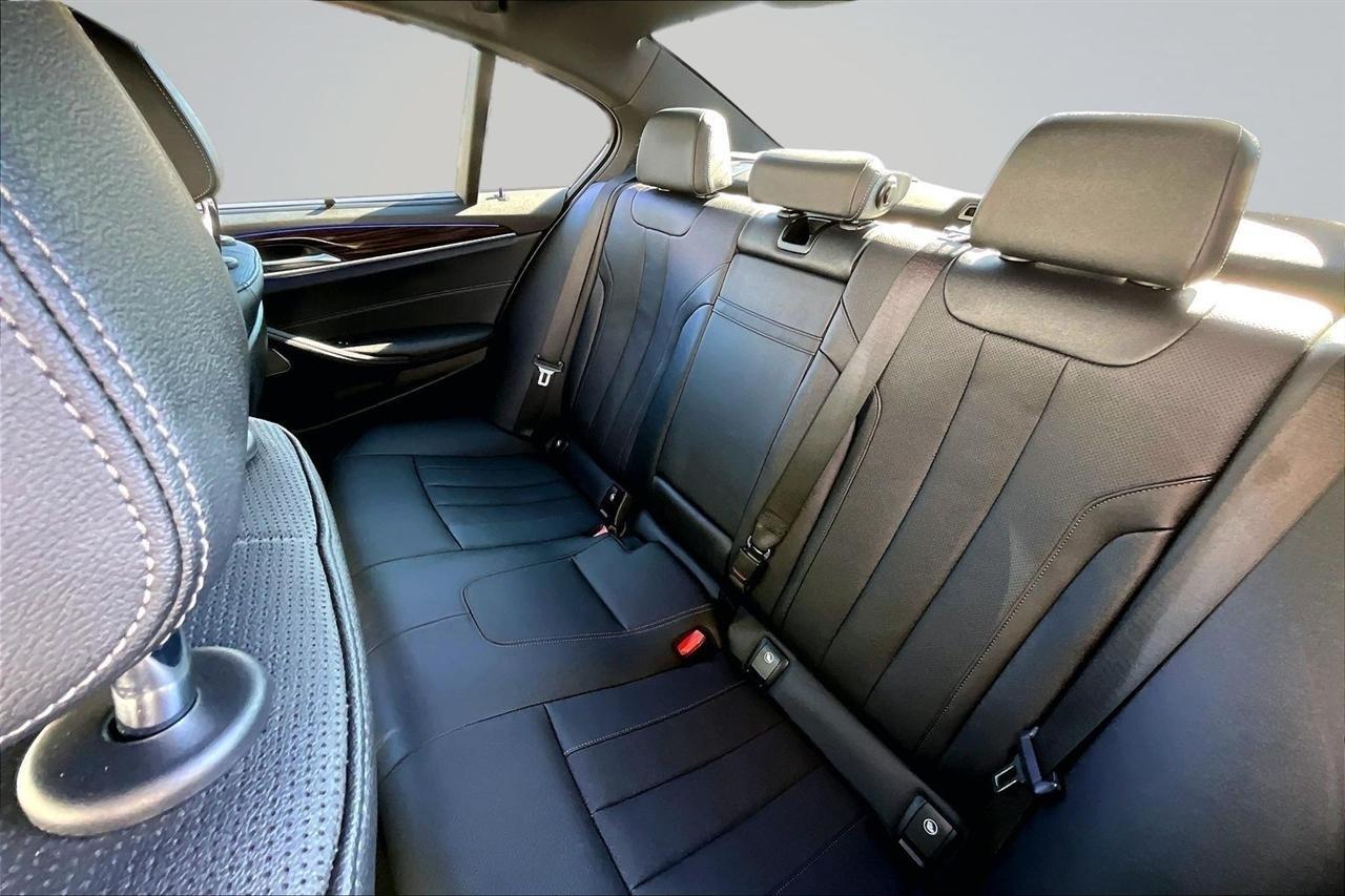 BMW 5-Series 540i 2022