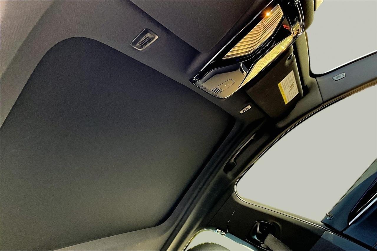 BMW 5-Series 540i 2022