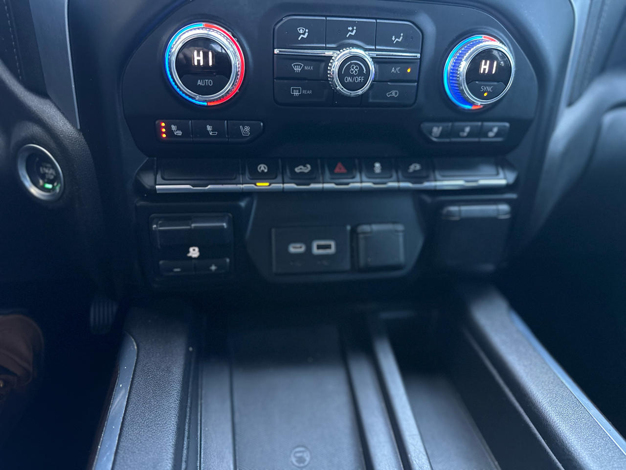 GMC Sierra 1500 4WD Crew Cab 143.5" SLT 2021