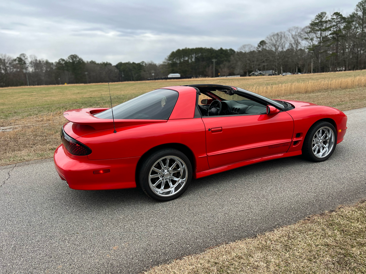 Pontiac Firebird 2dr Coupe Trans Am 2000