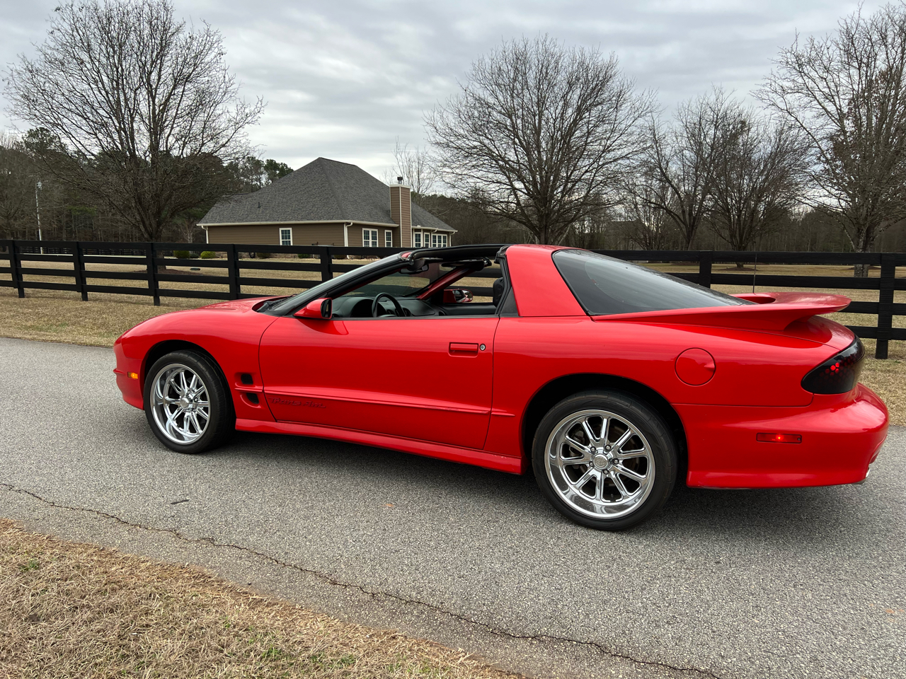 Pontiac Firebird 2dr Coupe Trans Am 2000