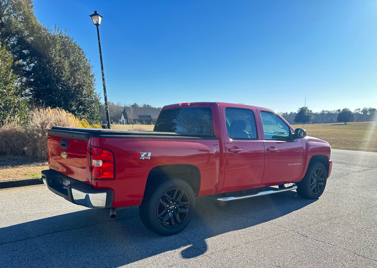 Chevrolet Silverado 1500 4WD Crew Cab 143.5" LTZ 2013